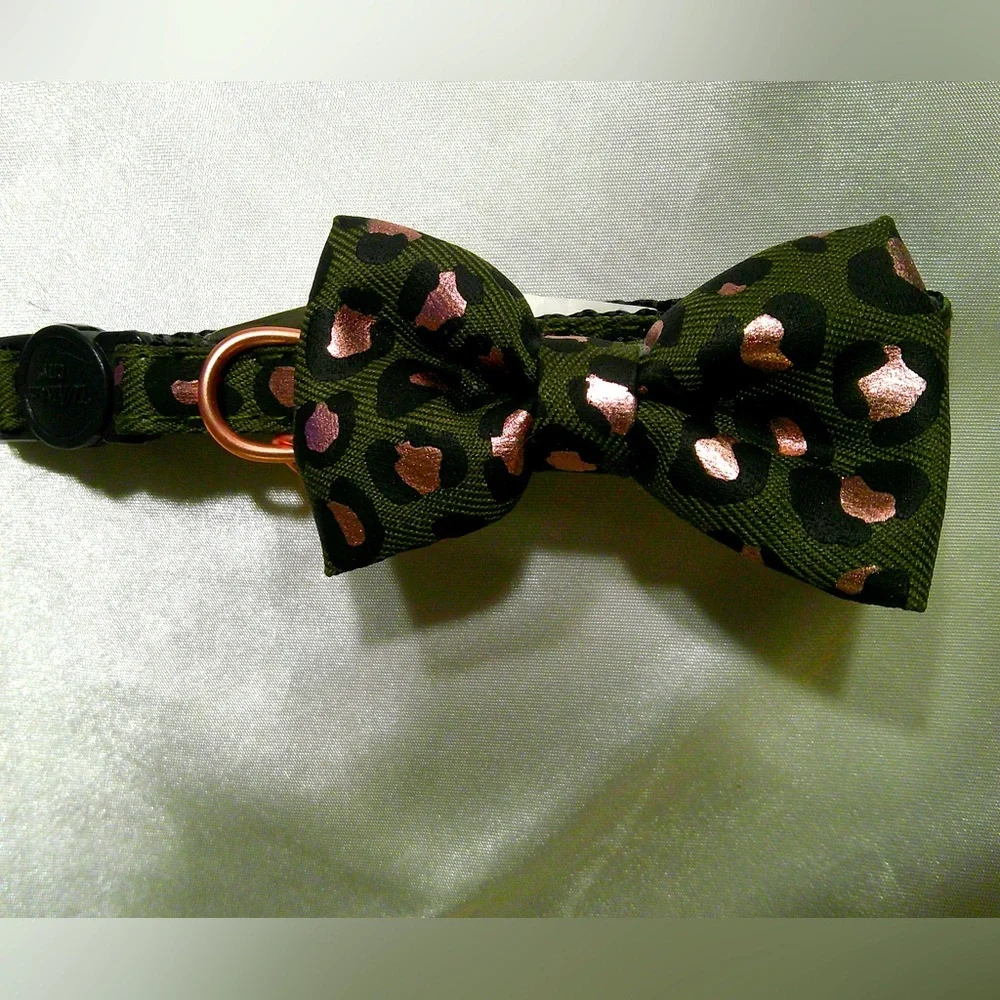 Whisker City Green/Pink Leopard Cat Collar